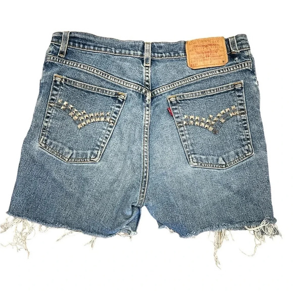 Levi’s 517 boot cut stretch slim studded cut off shorts - Picture 2 of 4